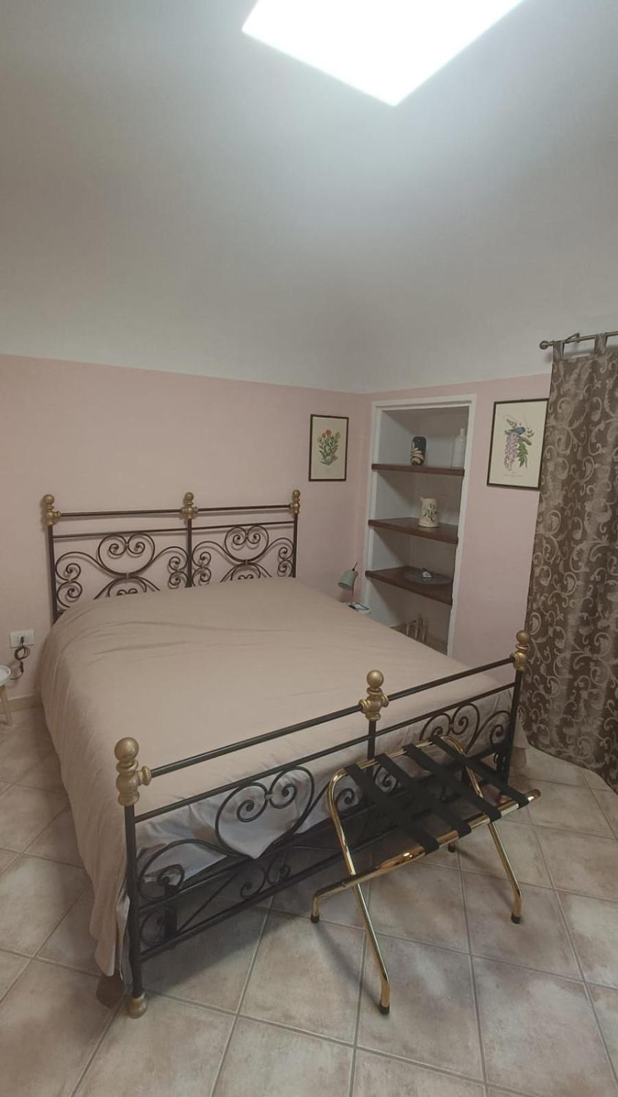 Bed and Breakfast Il Cortile Di Greta Лу Экстерьер фото
